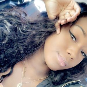 Meet your Posher, Nana